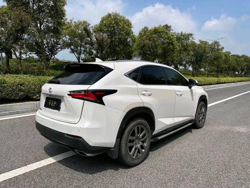 盐城16年雷克萨斯NX8