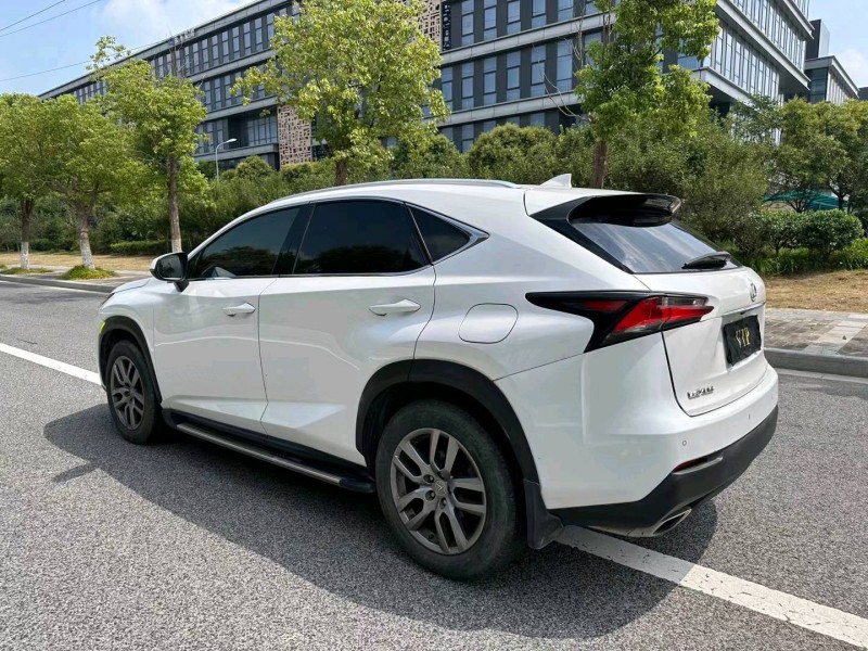 盐城16年雷克萨斯NX9