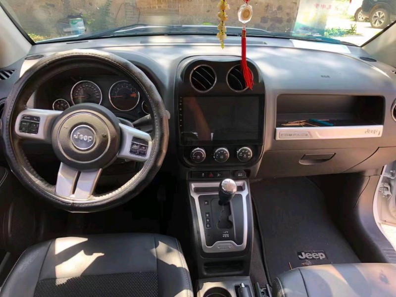 枣庄17年Jeep指南者8