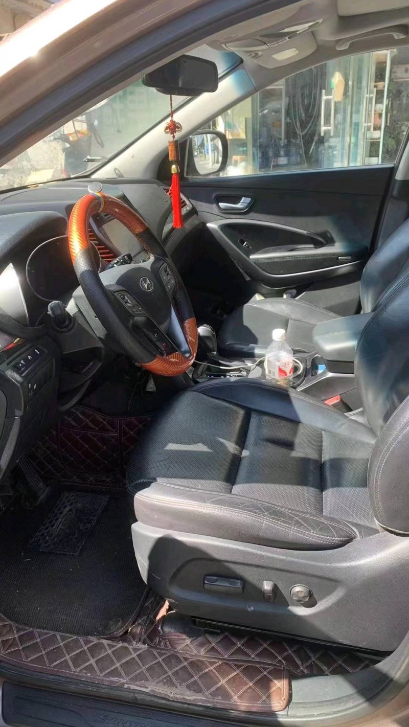 邯郸16年现代新胜达2