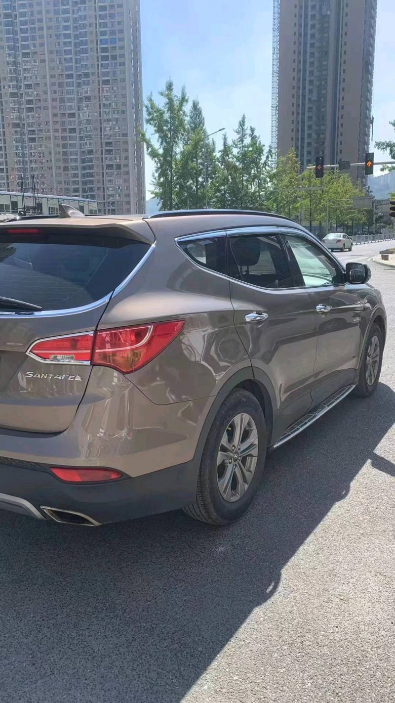 邯郸16年现代新胜达8