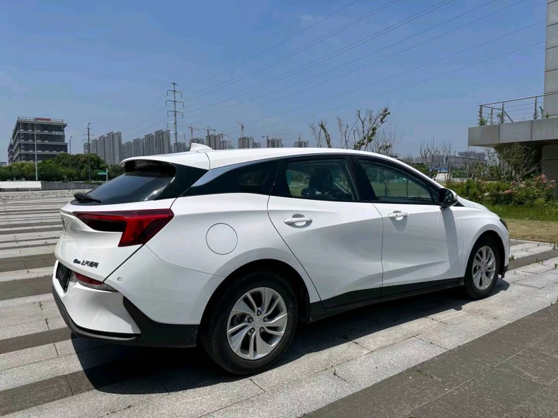 盐城23年别克微蓝7