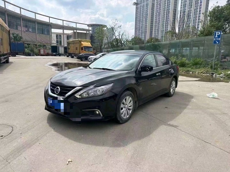 臺州17年日產天籟3