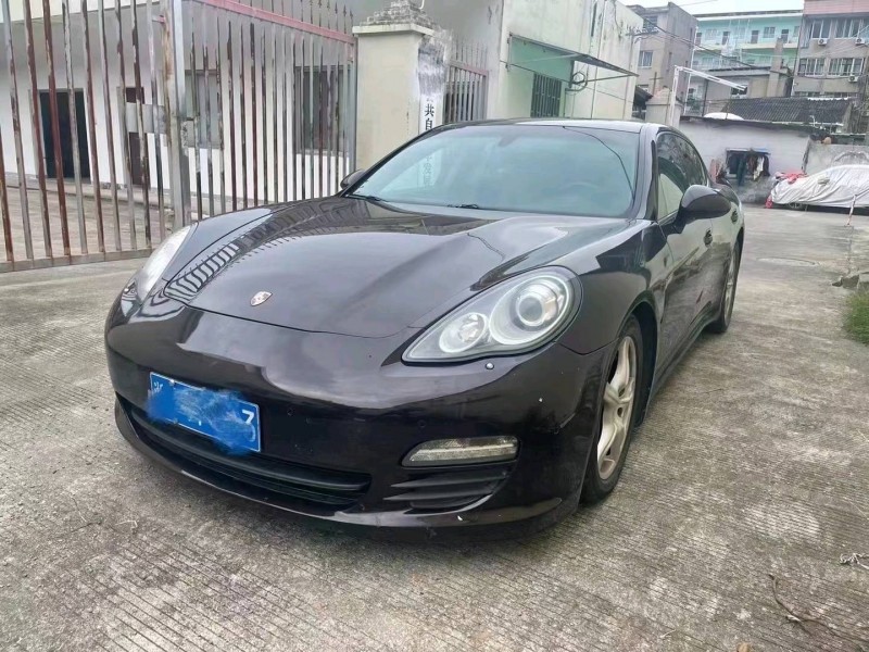 嘉兴12年保时捷帕拉梅拉2
