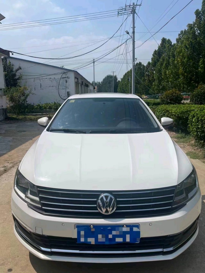 济南17年大众朗逸1