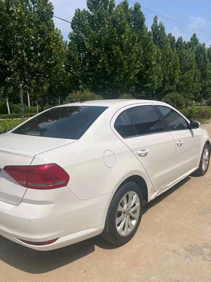 济南17年大众朗逸7