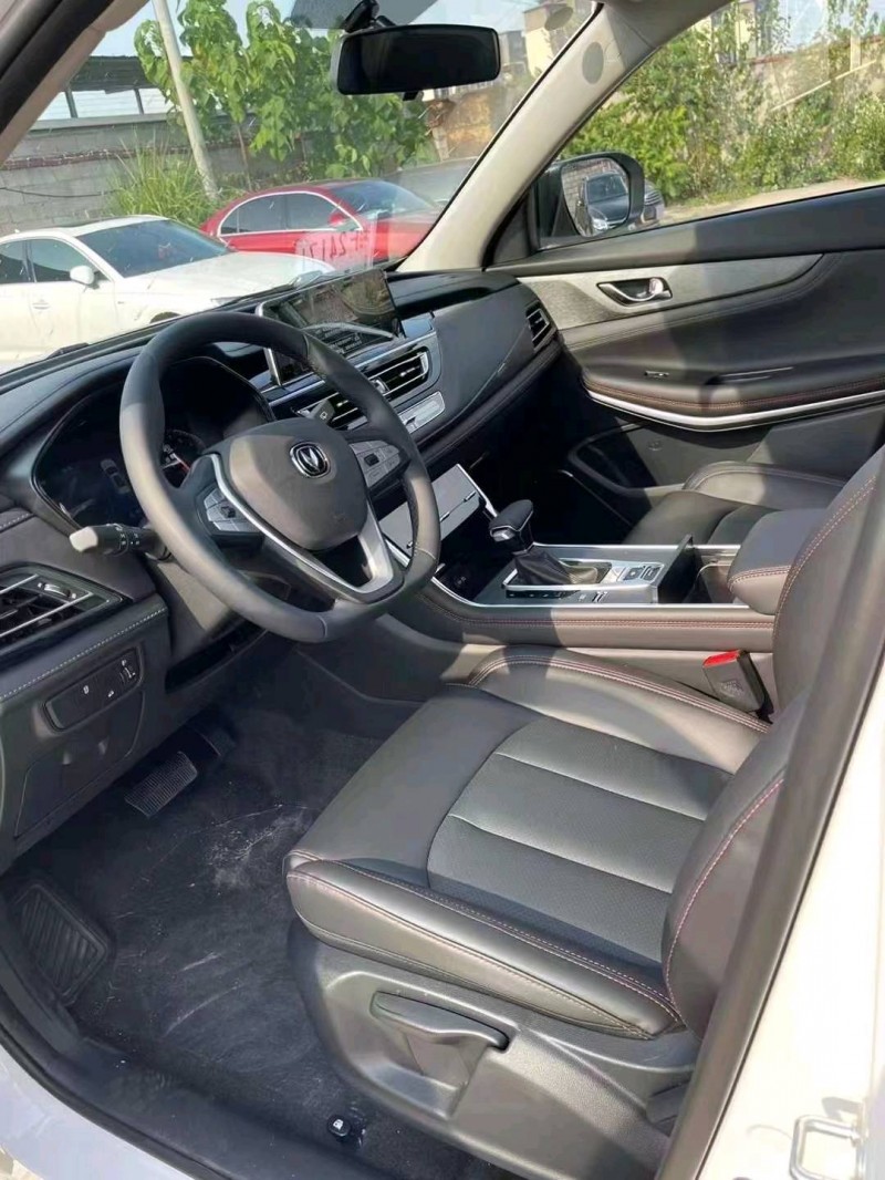 东营23年长安汽车CS752