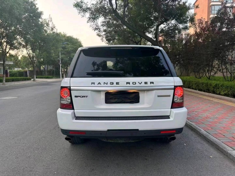 东营12年路虎揽胜运动2