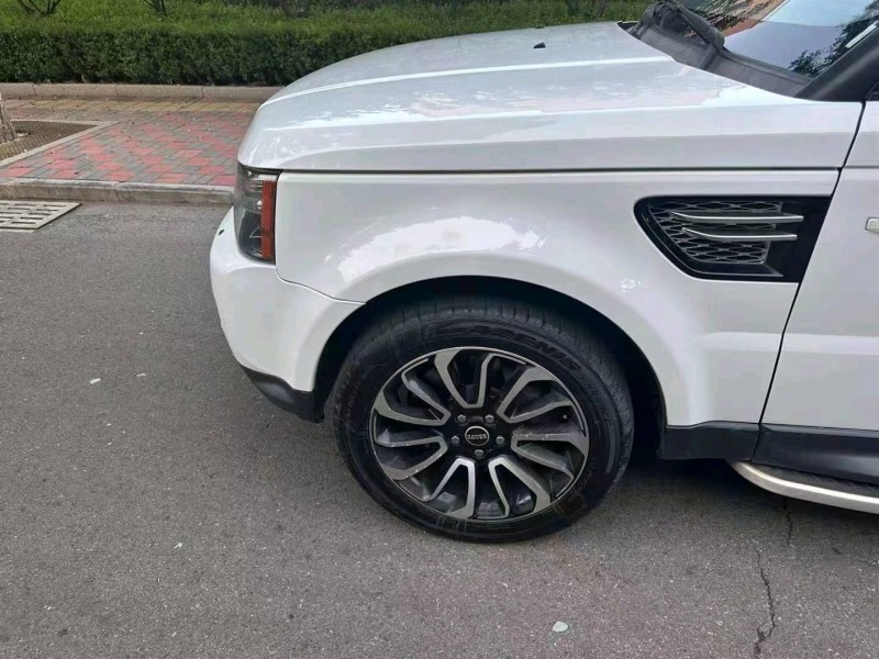 东营12年路虎揽胜运动3