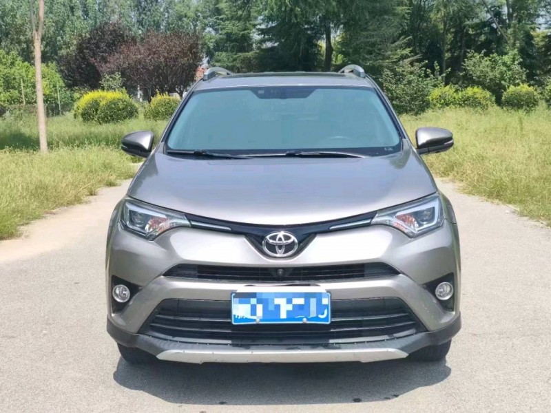 济南18年丰田RAV4荣放1