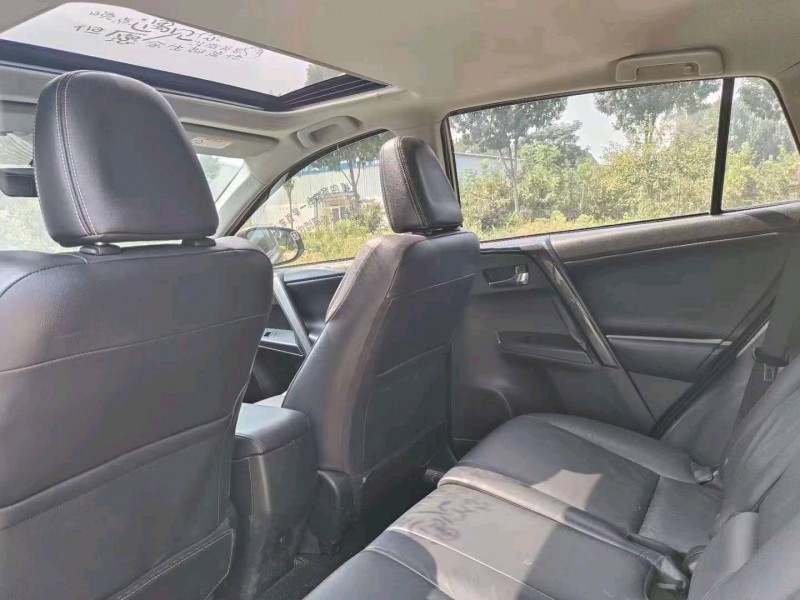 济南18年丰田RAV4荣放6