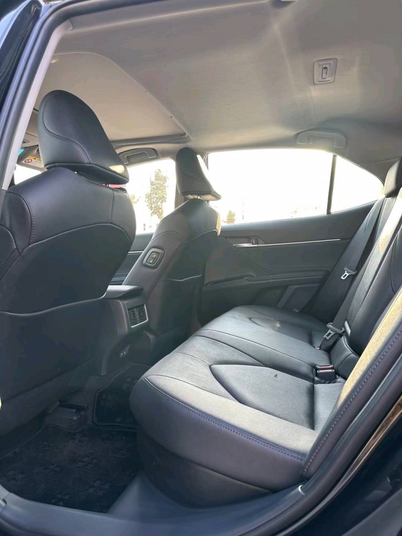 郑州23年丰田凯美瑞4