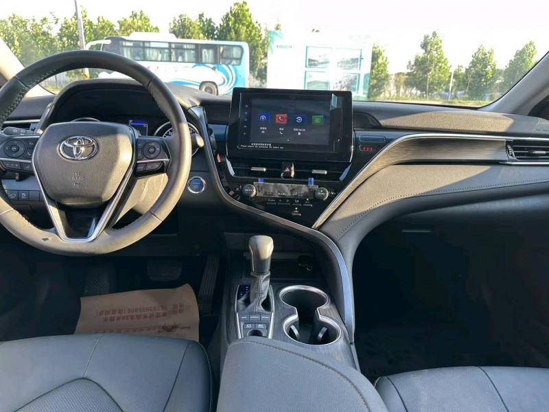 郑州23年丰田凯美瑞5