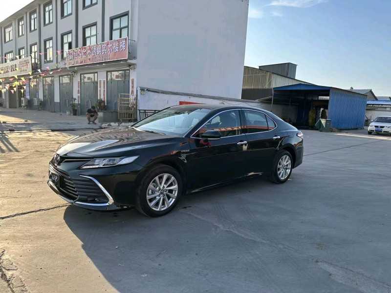 郑州23年丰田凯美瑞6