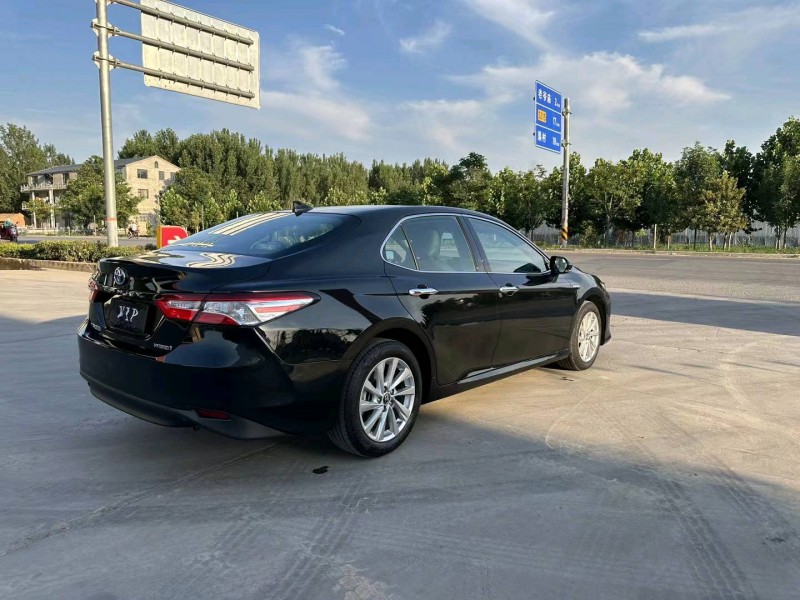 郑州23年丰田凯美瑞8