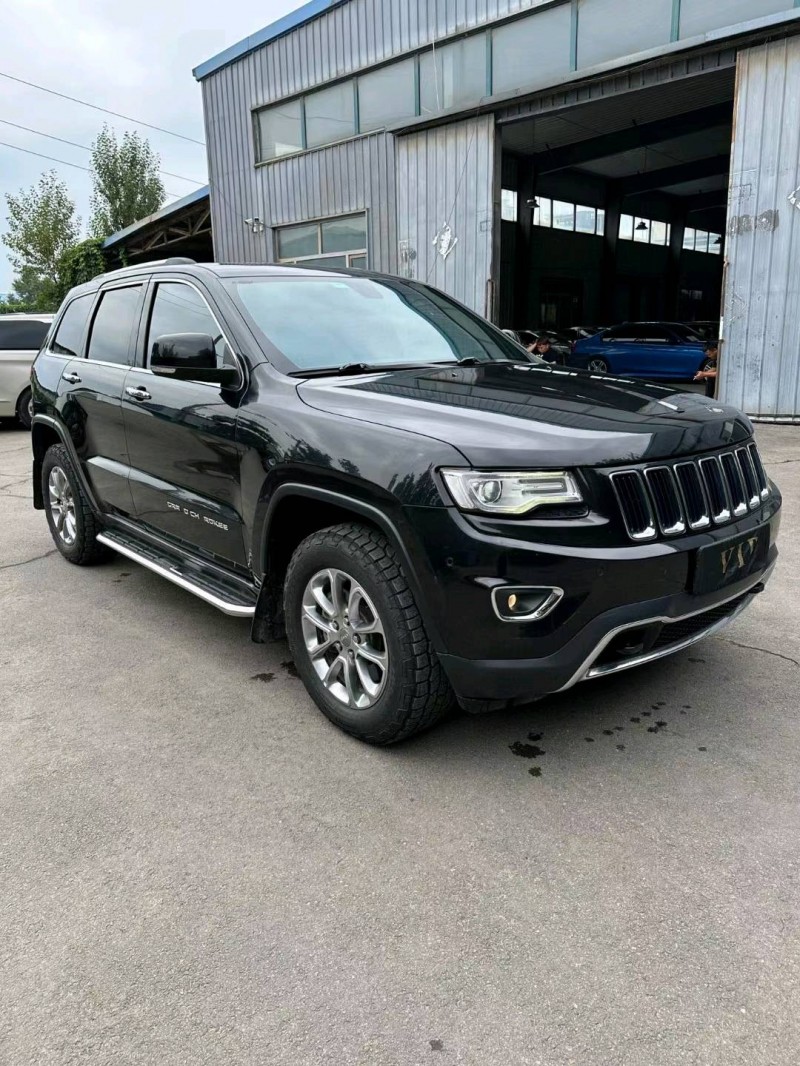 沈阳15年Jeep大切诺基3