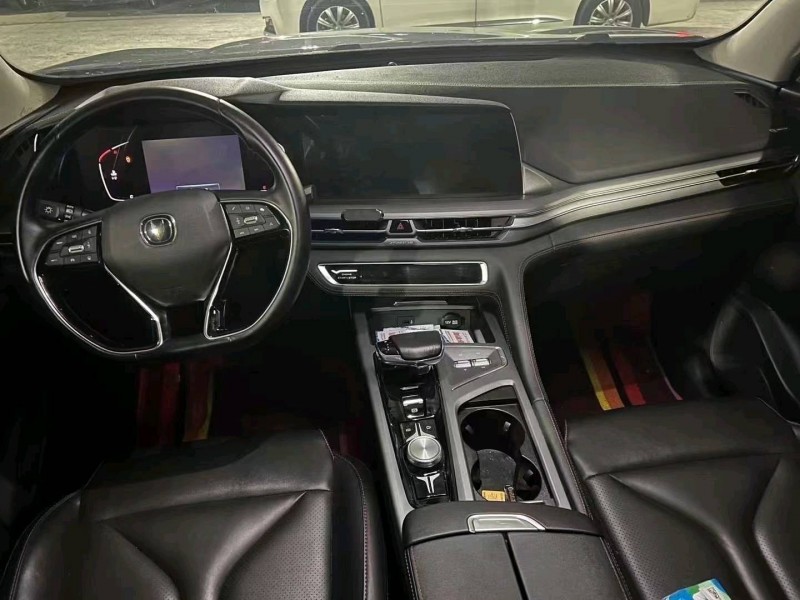 重庆21年长安汽车CS755