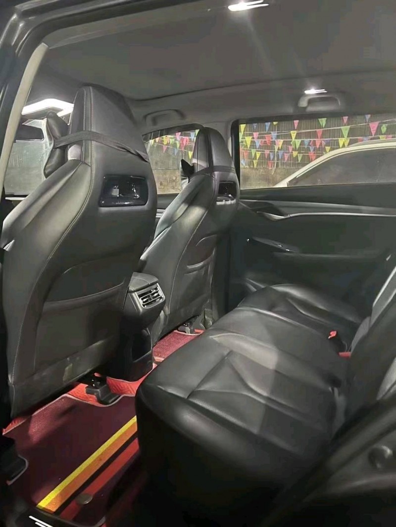 重庆21年长安汽车CS756