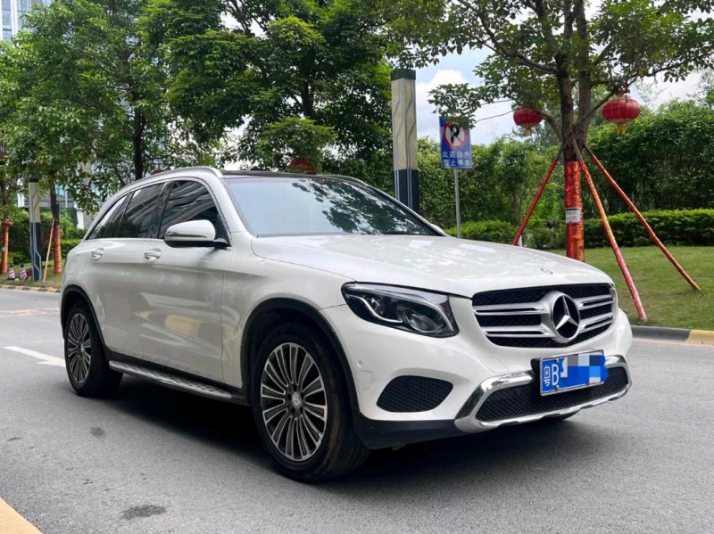 广州17年奔驰GLC3