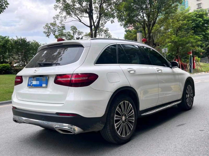 广州17年奔驰GLC7