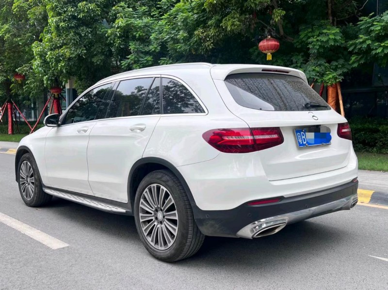 广州17年奔驰GLC8