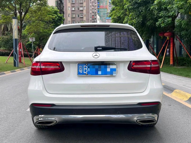 广州17年奔驰GLC9