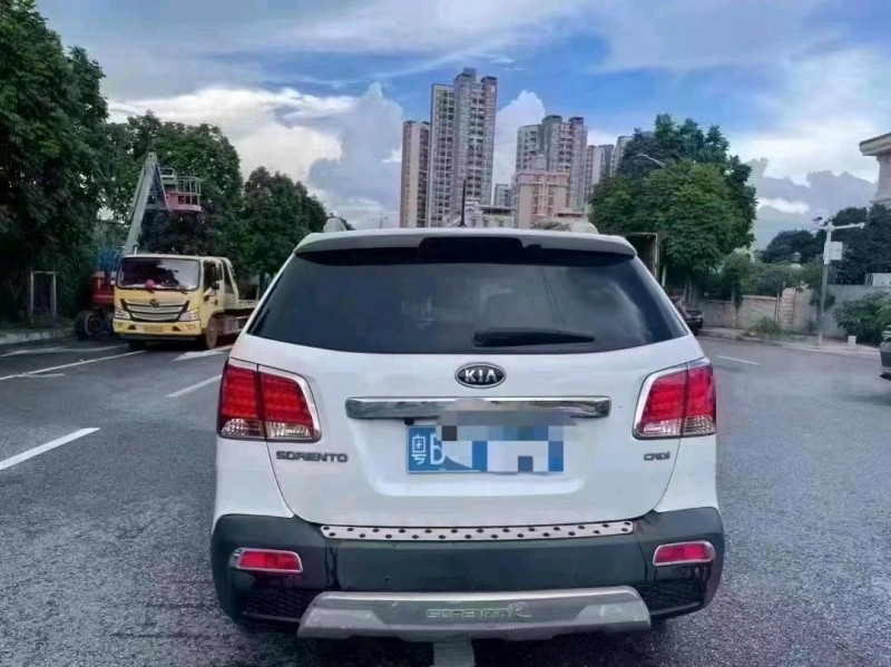 广州12年起亚索兰托9