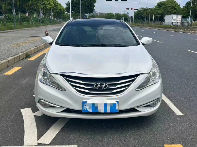 广州13年现代索纳塔八1