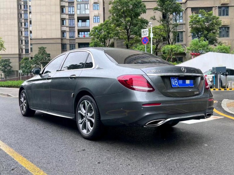 广州20年奔驰E4