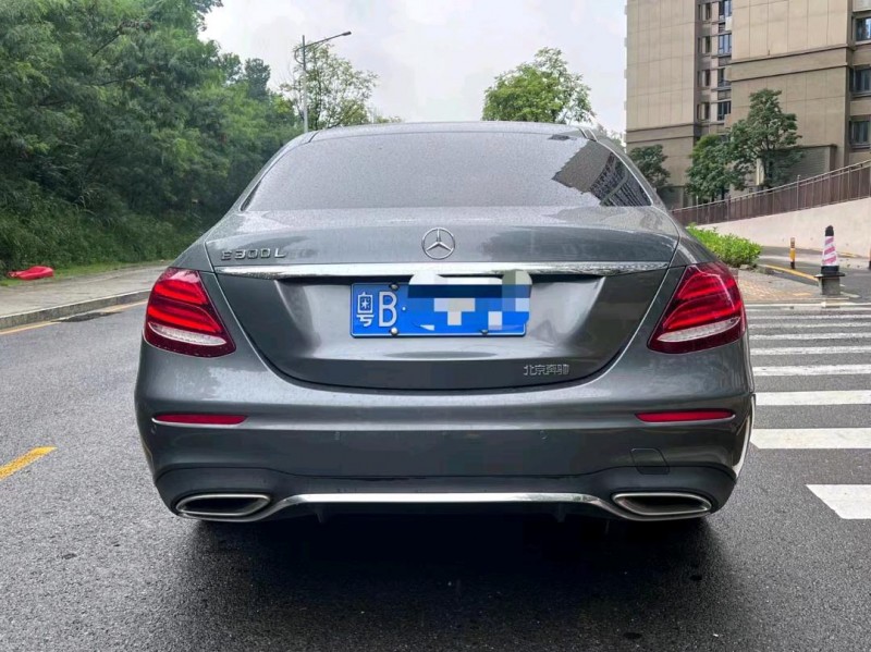广州20年奔驰E6