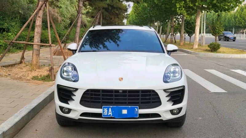 秦皇島18年保時捷Macan1