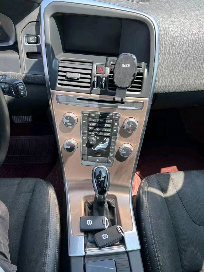 重庆16年沃尔沃XC607