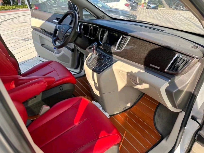 枣庄11年别克GL84