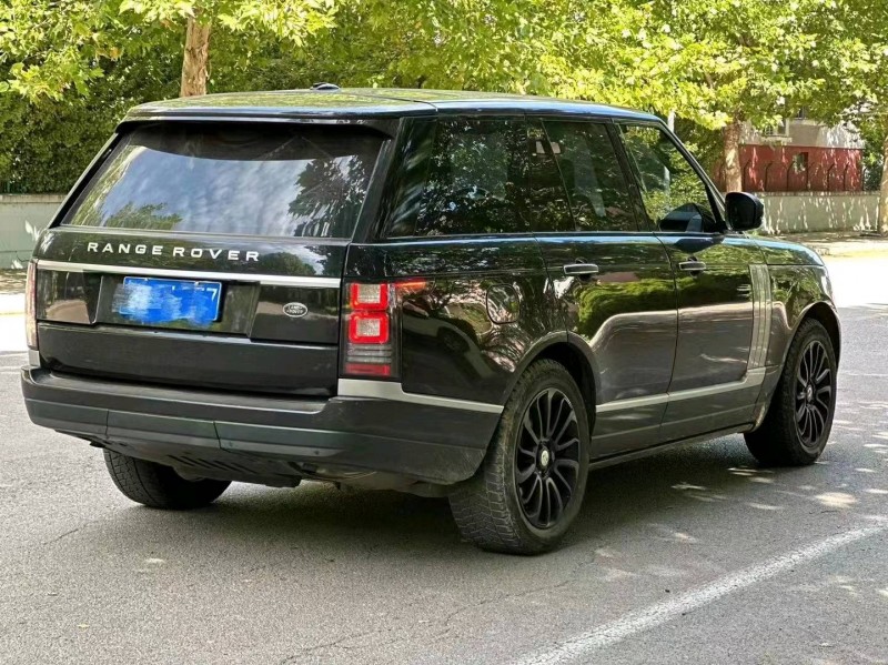 淄博17年路虎揽胜行政7