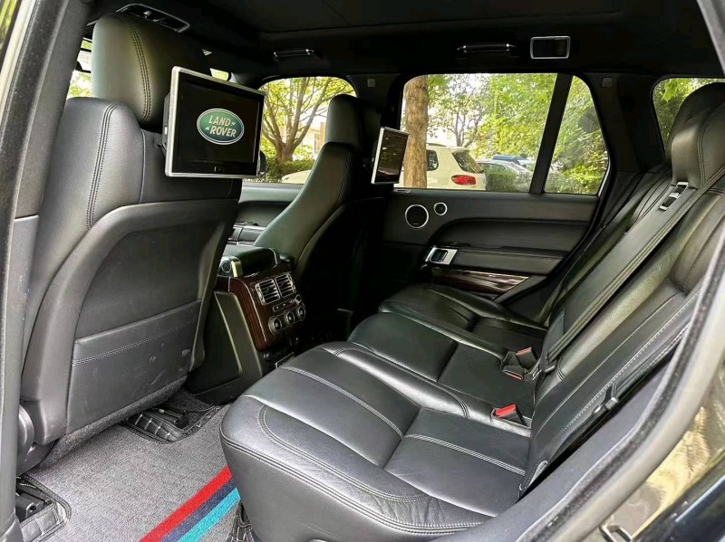 淄博17年路虎揽胜行政8