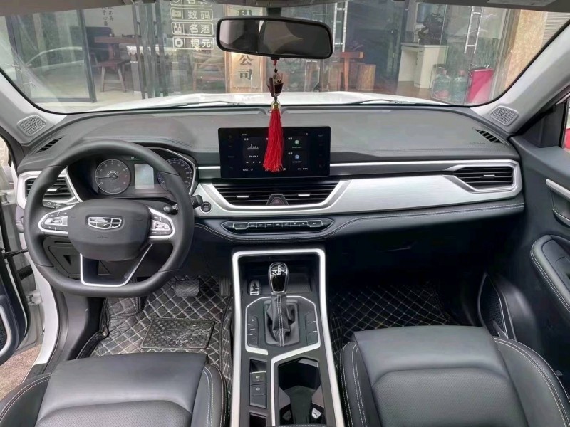 邯郸21年吉利远景X66