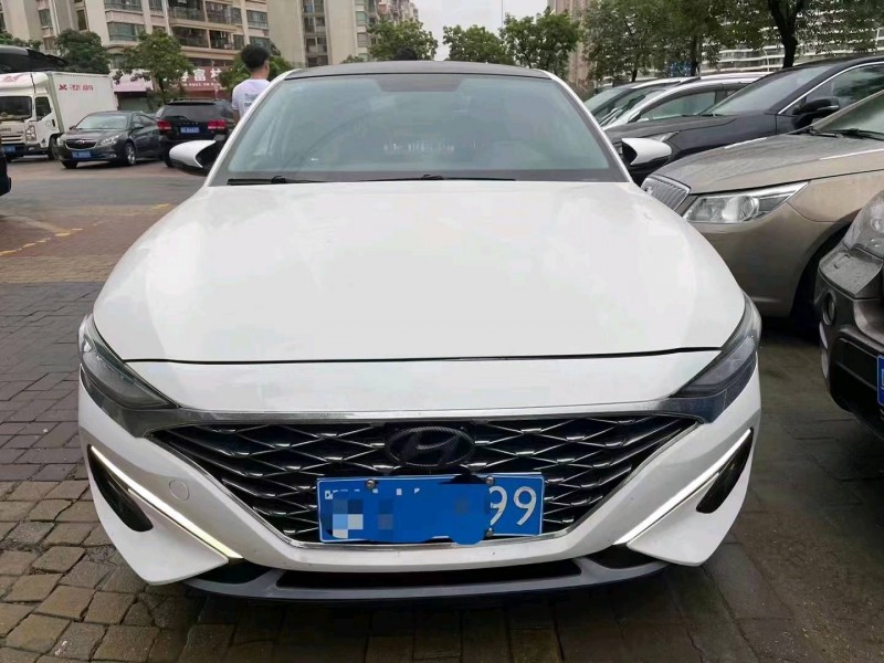 珠海19年现代菲斯塔1