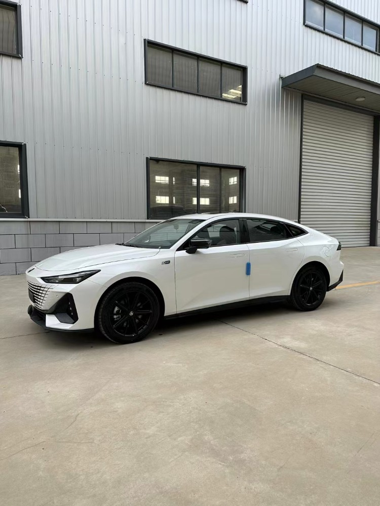 宿迁23年长安汽车UNI-V3