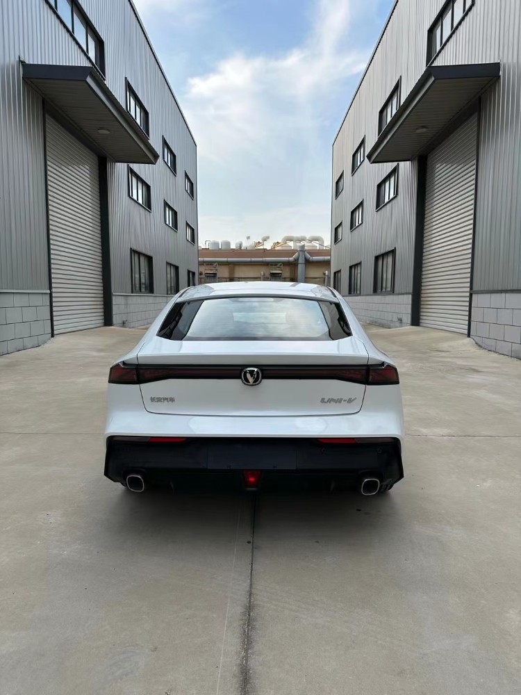 宿迁23年长安汽车UNI-V9