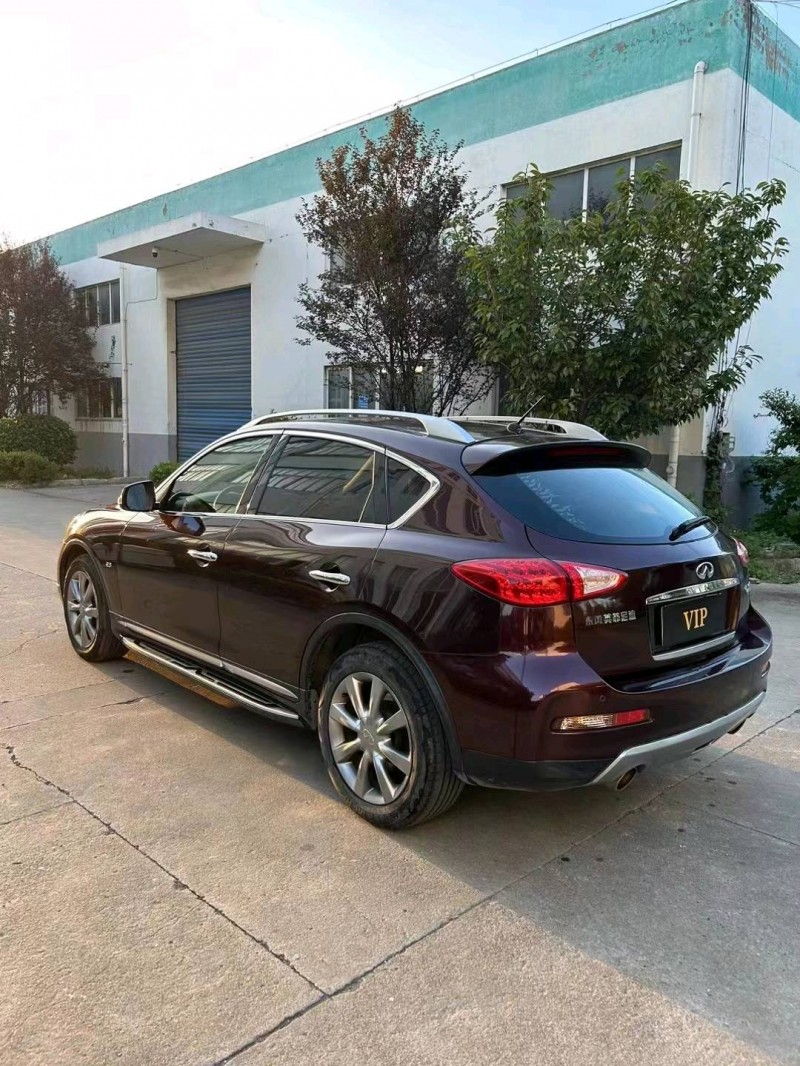 宿迁15年英菲尼迪QX507