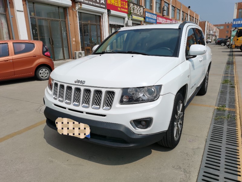 濱州14年Jeep指南者3