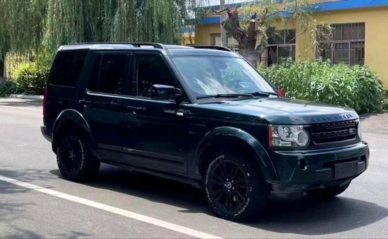 青岛14年路虎发现2