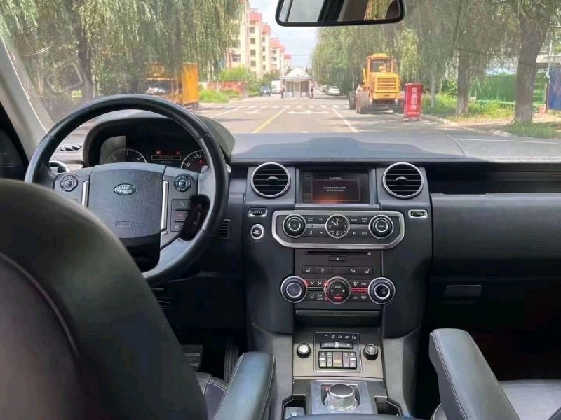 青岛14年路虎发现4