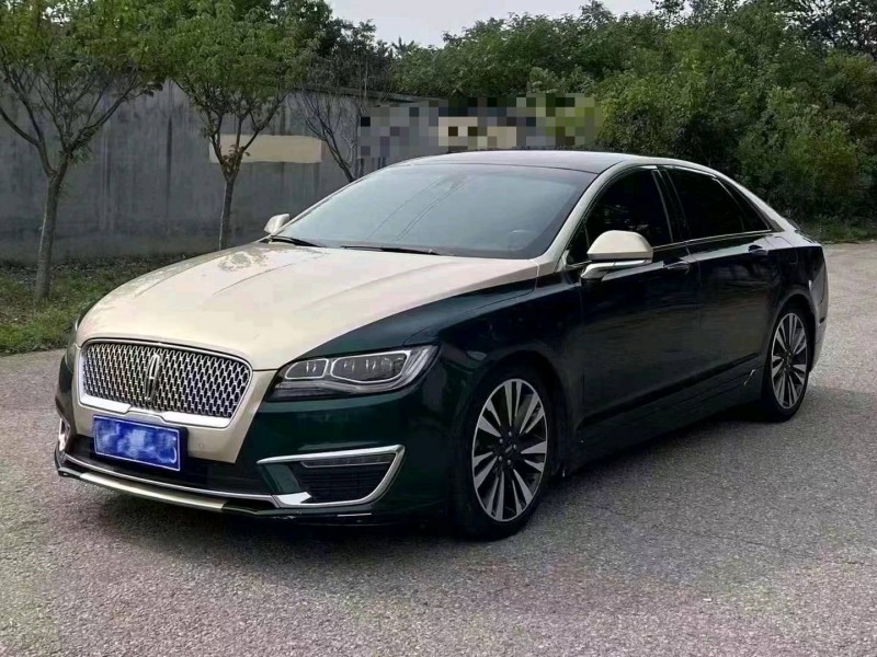 青島17年林肯MKZ3