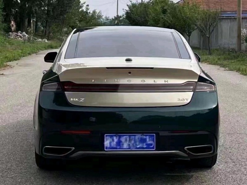 青島17年林肯MKZ6