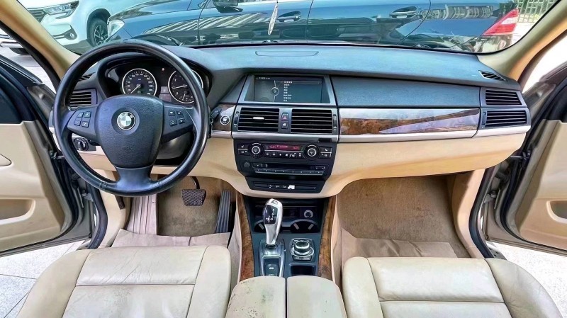 廊坊10年宝马X56