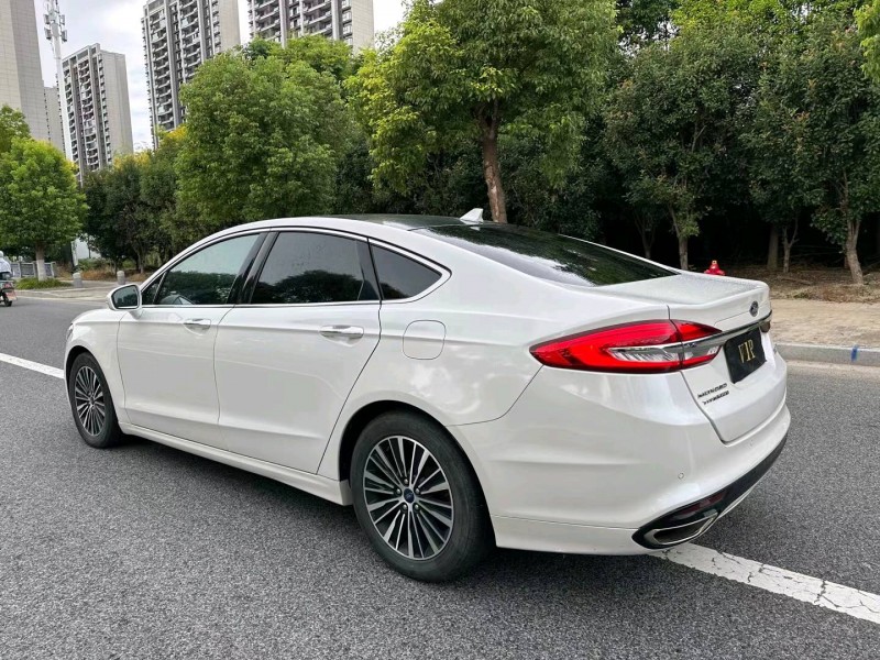 盐城17年福特蒙迪欧8