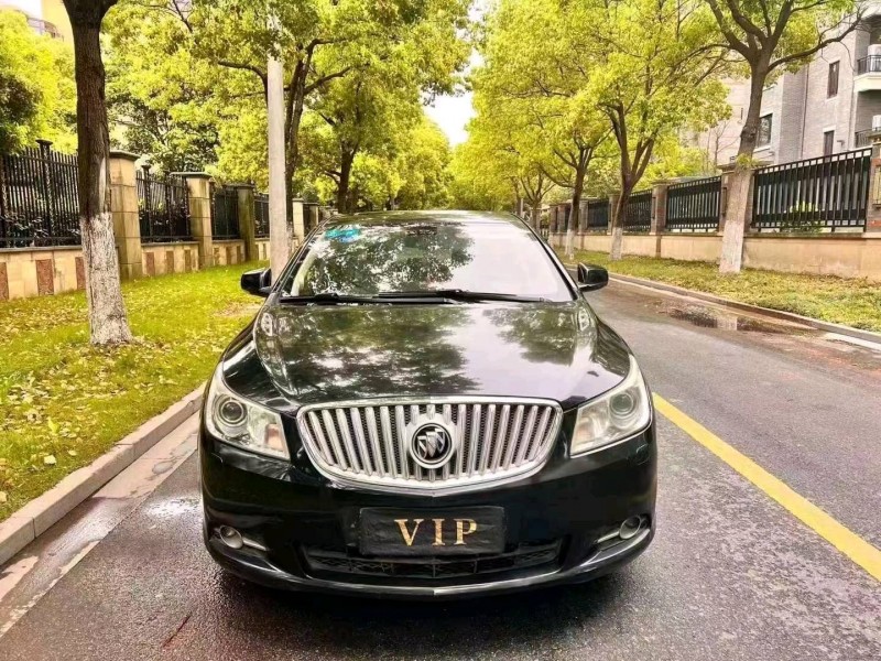 嘉兴13年别克君越1