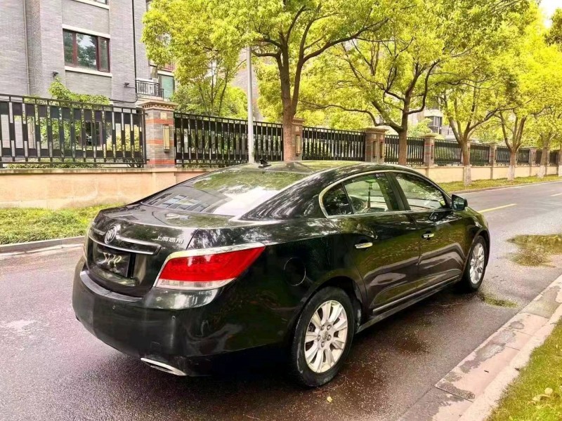 嘉兴13年别克君越5