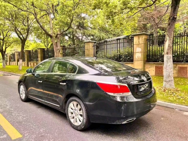 嘉兴13年别克君越6